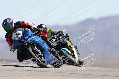 media/Apr-20-2025-CVMA (Sun) [[39090e8767]]/Race 16-Formula Middleweight/